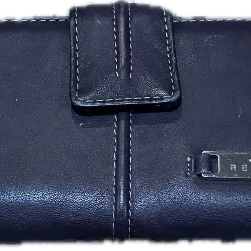 Kenneth Cole Reaction Leather Wallet - Brown